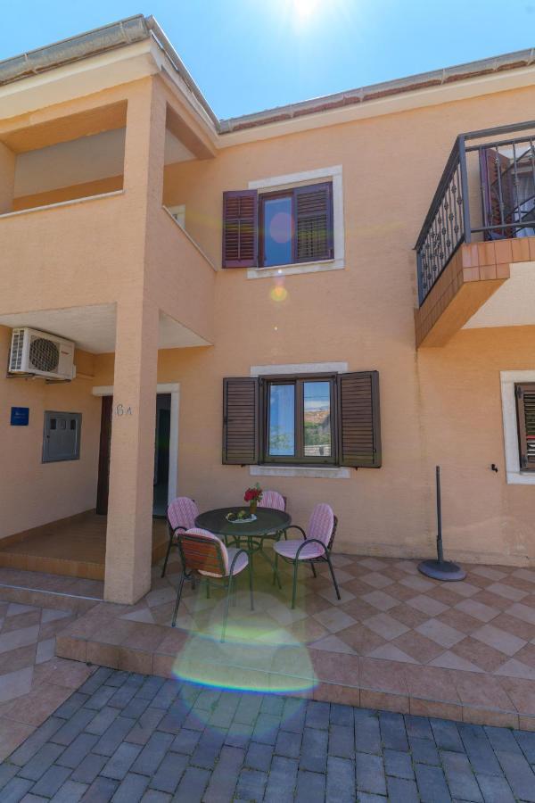 Apartments Marina Veskovic Nerezine Exterior foto