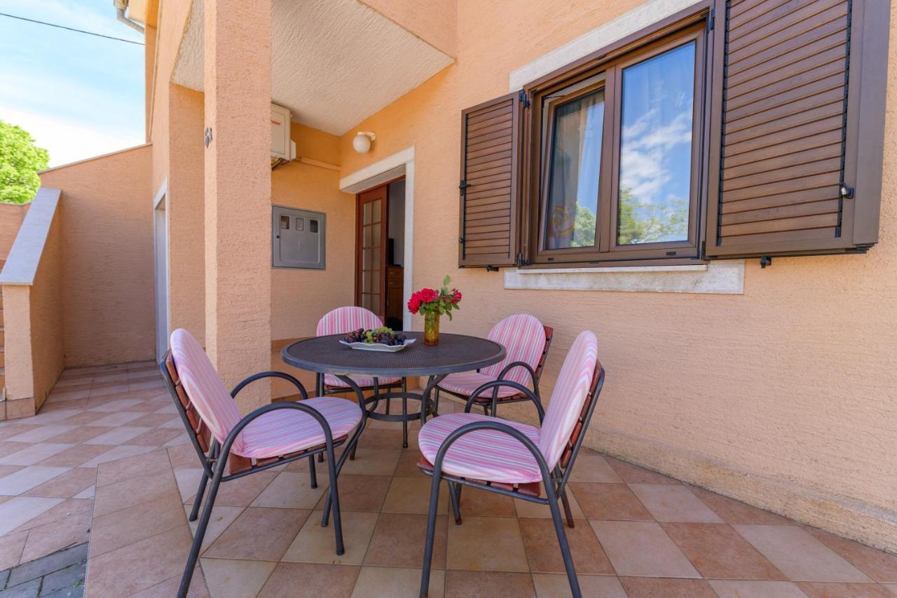 Apartments Marina Veskovic Nerezine Exterior foto